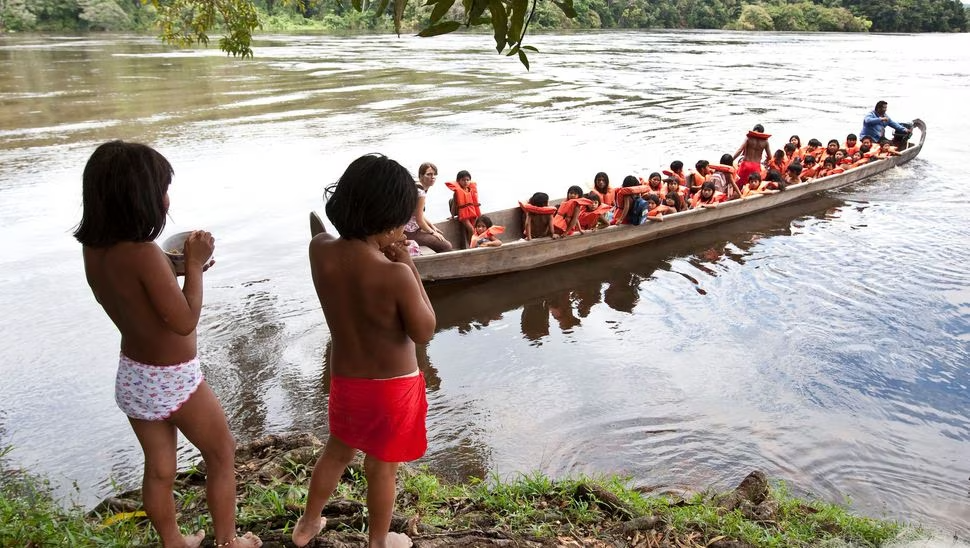 Eleves guyane connectée