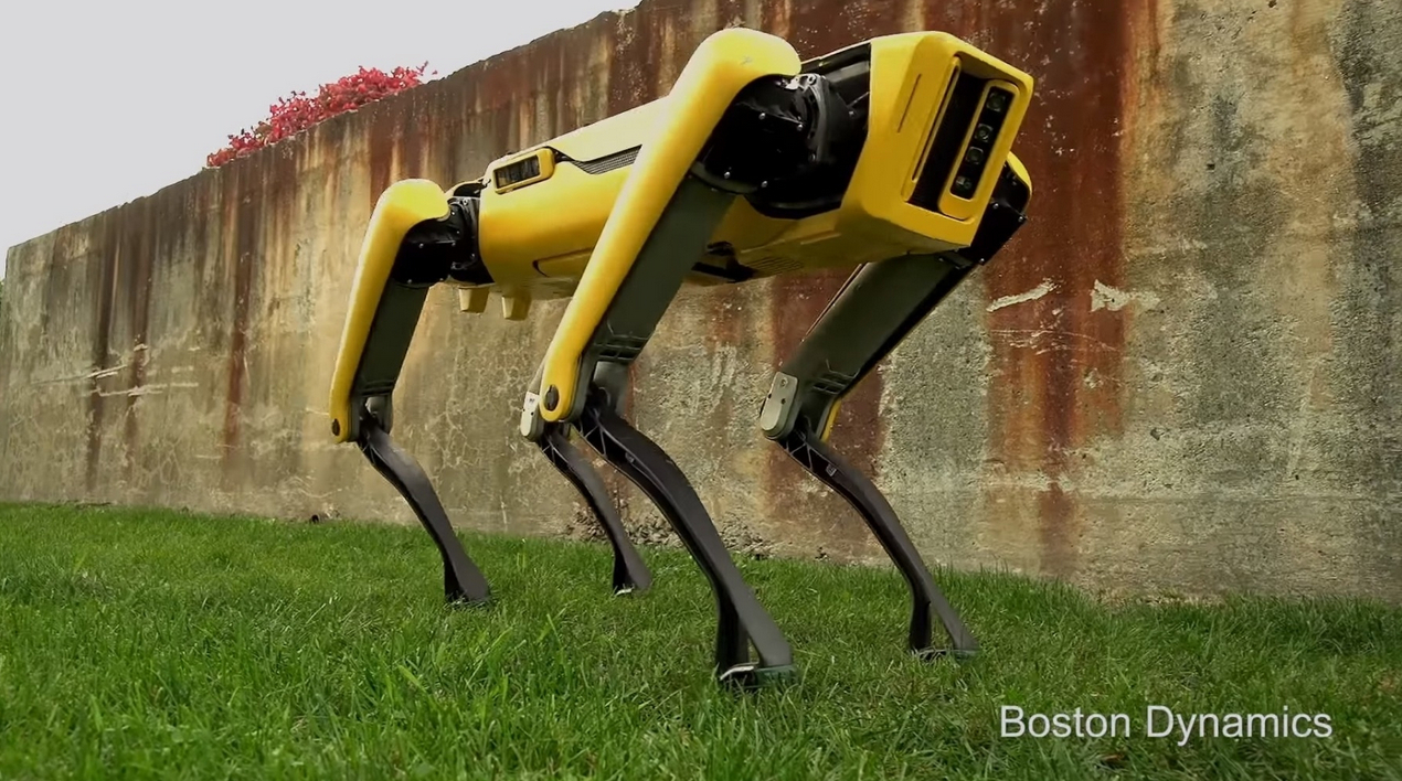 Robot chien nouveauté tendance tech CES 2022