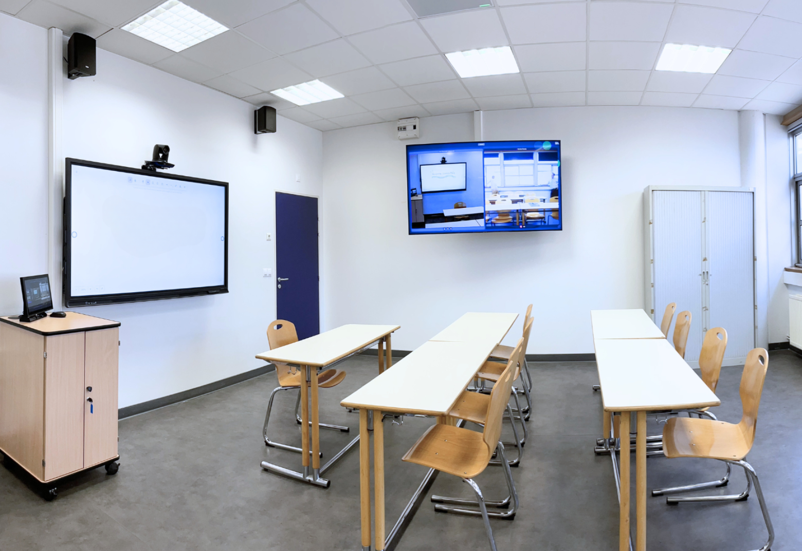 Hybrid classroom equipment